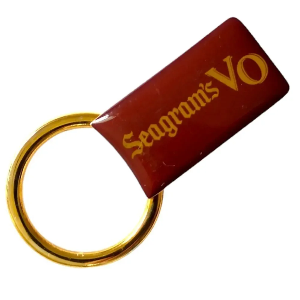Seagrams Vo Gold Keychain‎ Key Ring Key Fob Keeper Vtg Enameled Gold Tone Promo.